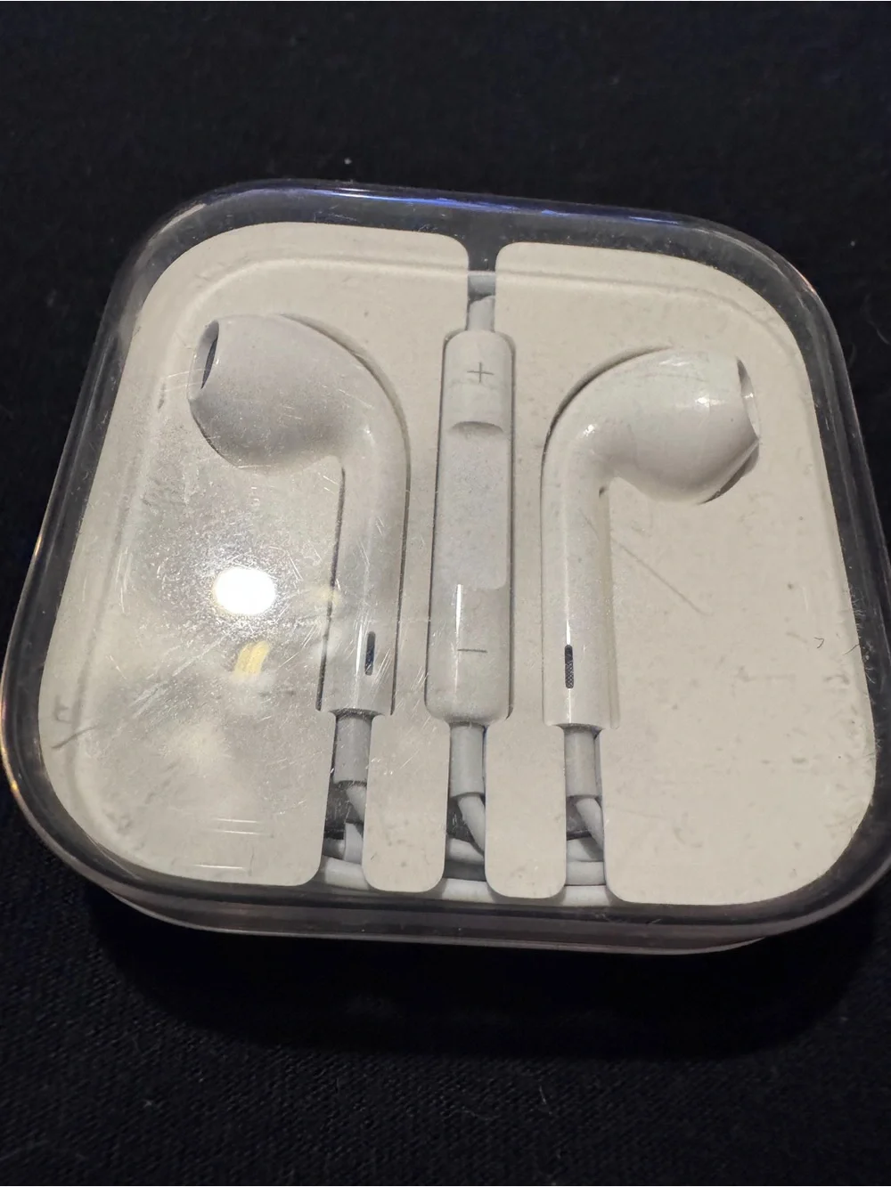 Apple White EarPods Remote and Microphone NEVER Used Opened First Time for Pics